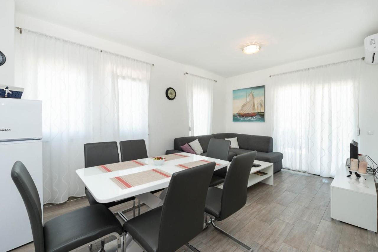 Apartmán Crowonder Luxury Vir- 6 New For Families With Playground For Kids *